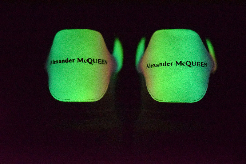 alexer mceen sneakers