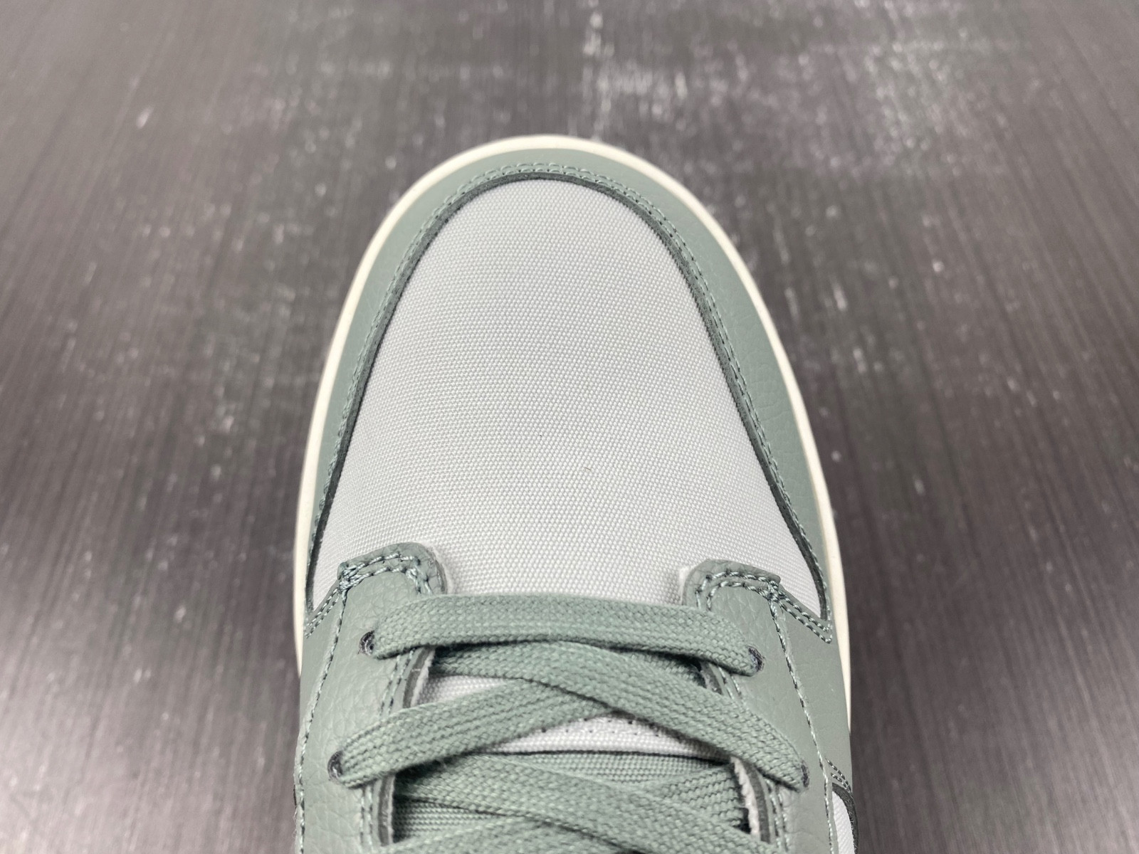 nike dunk low “mica green” dv7212-300