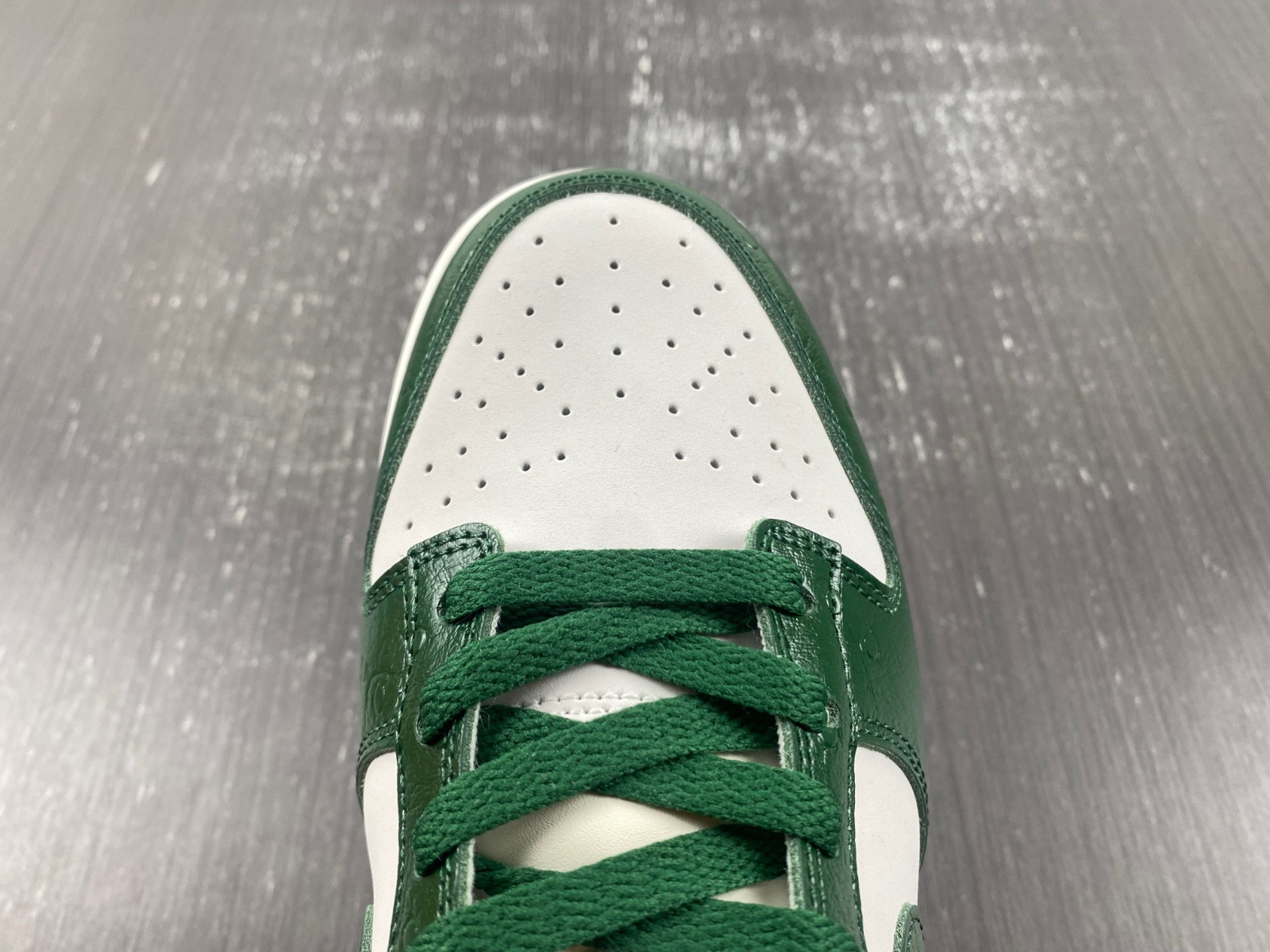 nike dunk low lx wmns gorge green fj2260-002