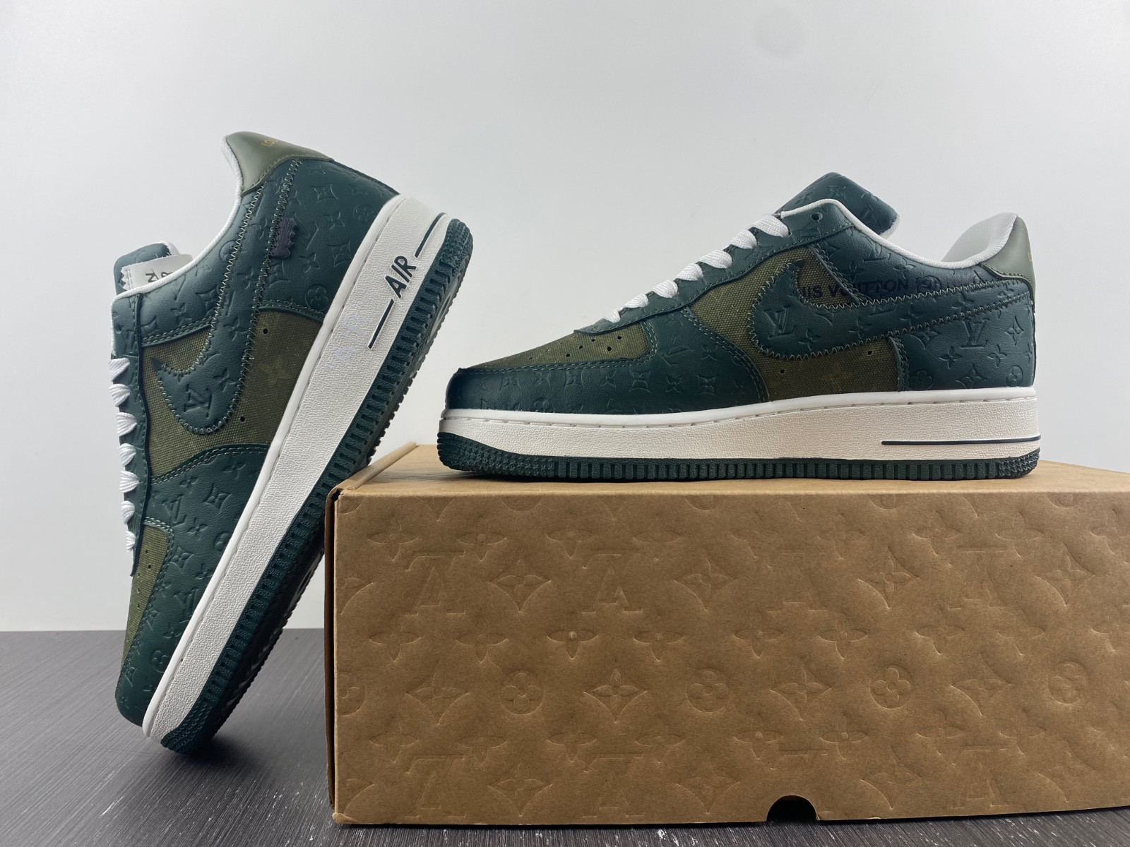 lvt x nike air force1