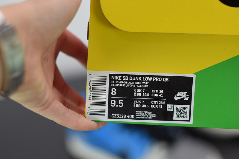 instant skateboard x nike dunk sb low cz5128-400