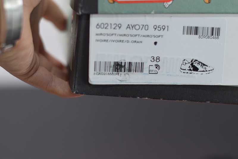 g*u*i ace embroidered low-top sneaker