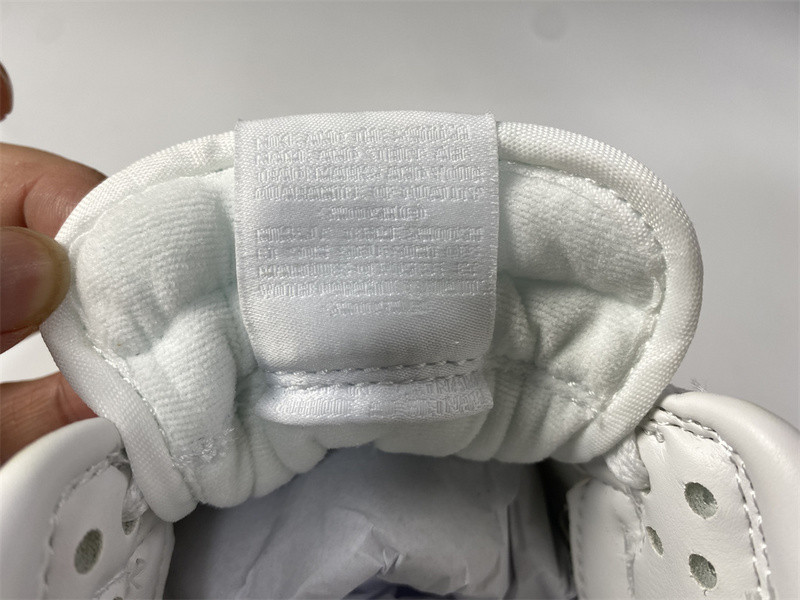 dover street market x nike sb dunk low dh2686-100