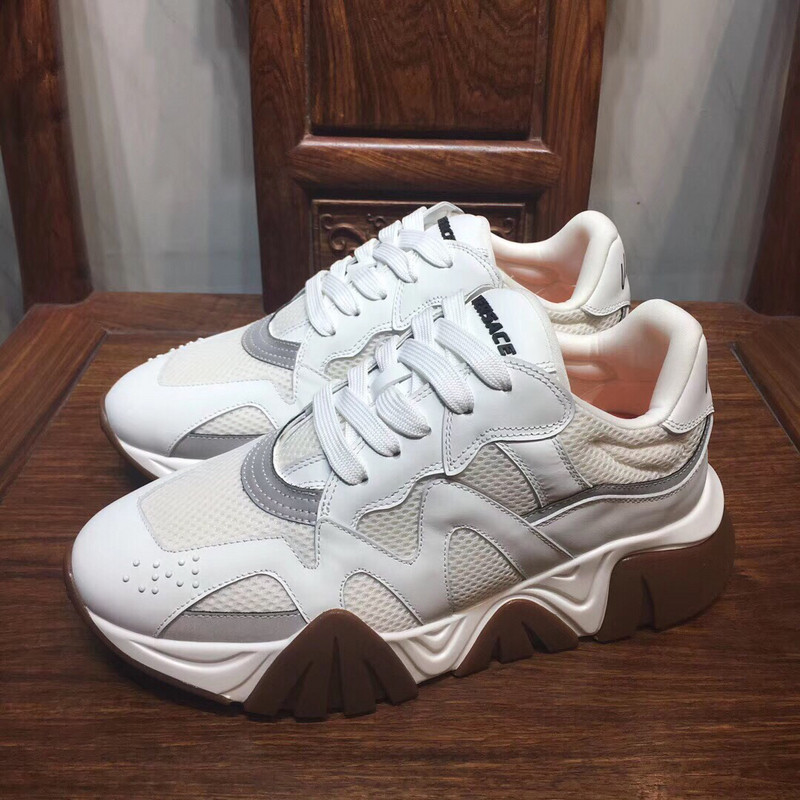 vs chain reaction sneakers