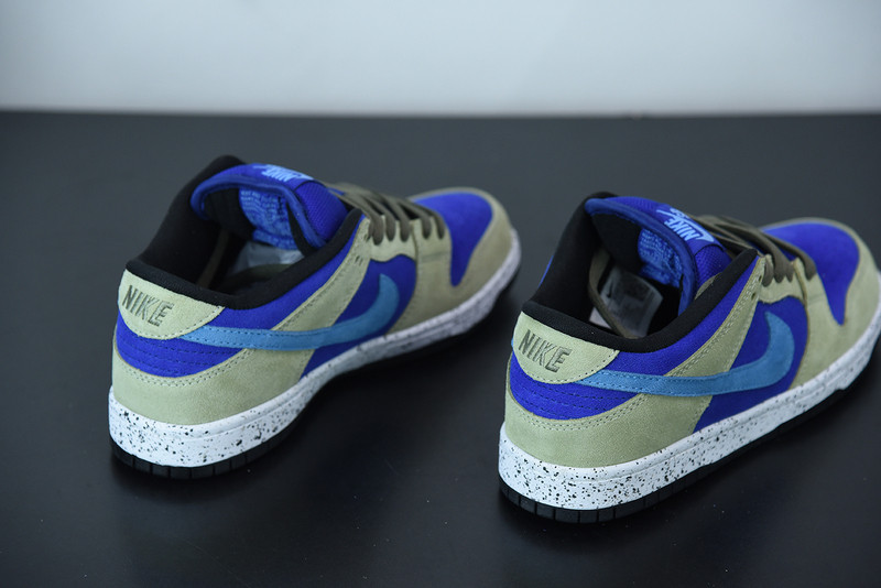 nike sb dunk low “celadon” bq6817-301