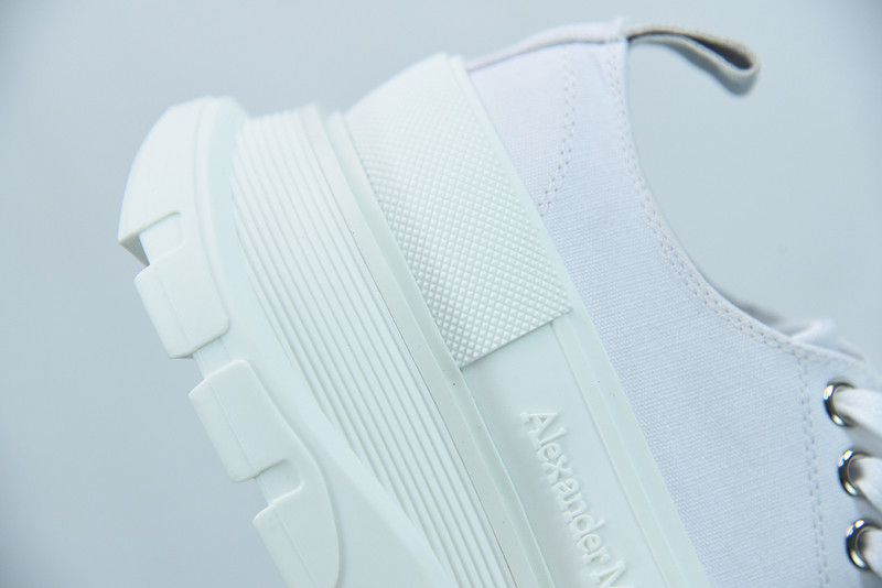 alexer mceen sneakers