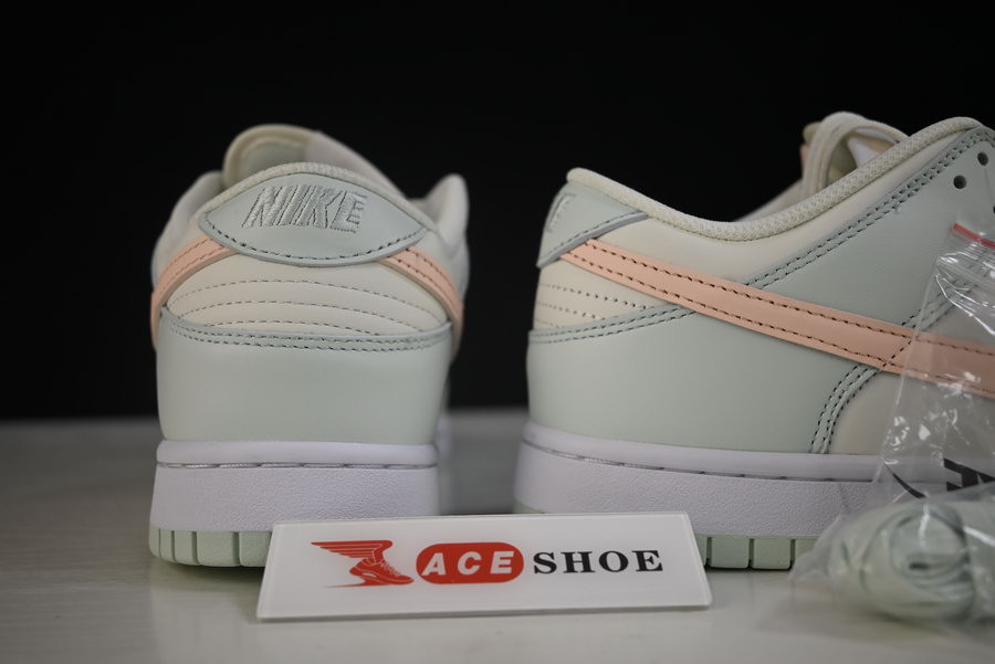 nike sb dunk low barely green (w) dd1503-104