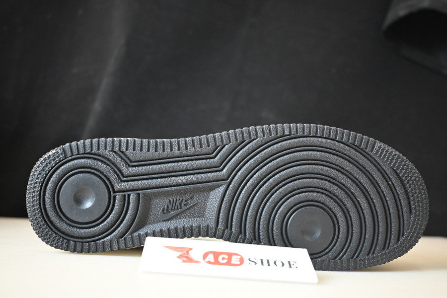 lvt x nike air force1