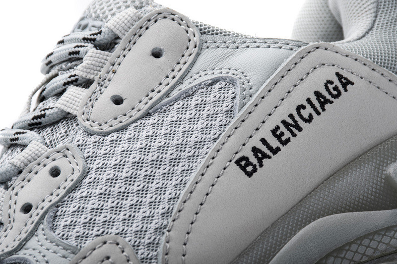 bc triple s trainer 541624 w09o1 1705