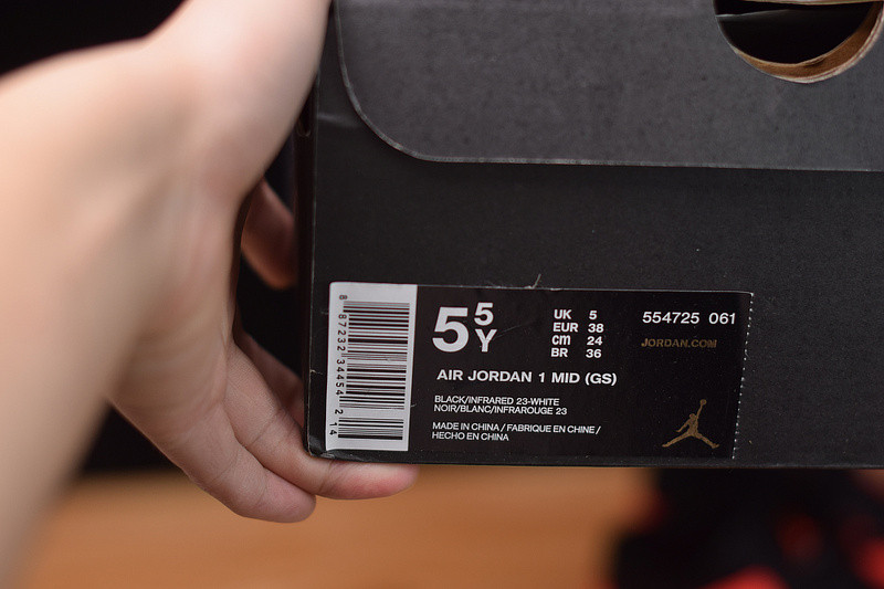 air jordan 1 mid infrared 23 (gs) 554725-061