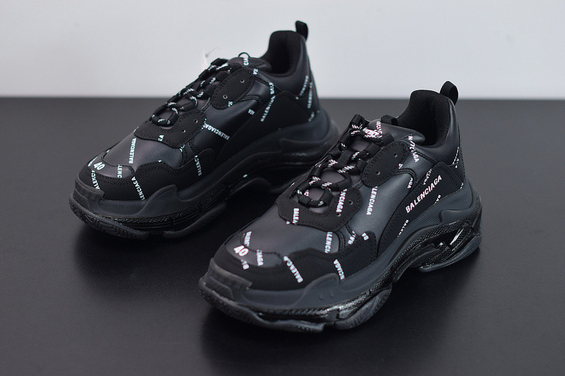 bc triple s trainer 524039 w06e1 2021