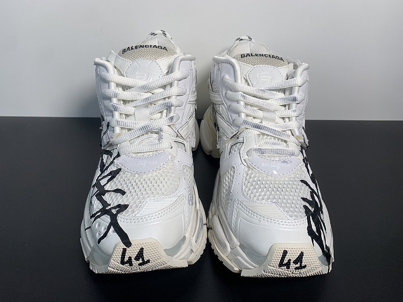 Ba*len*cia*ga runner sneaker