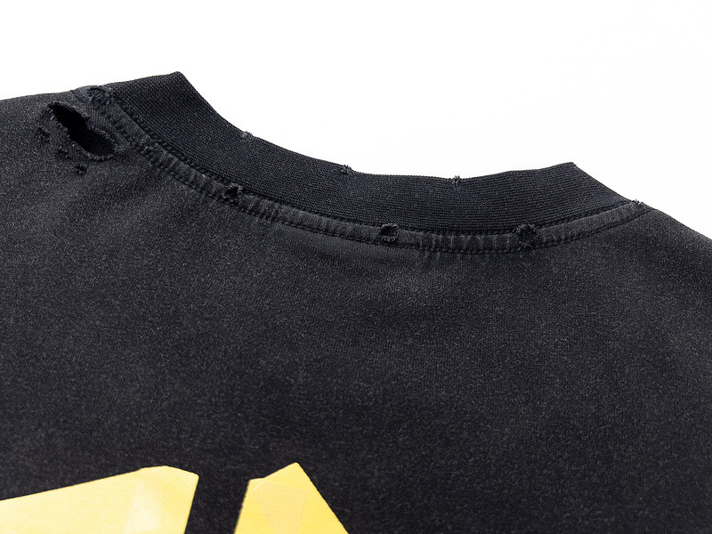 Ba*len*cia*ga clothes