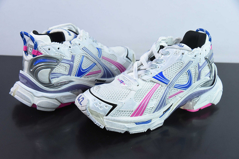 Ba*len*cia*ga runner sneaker