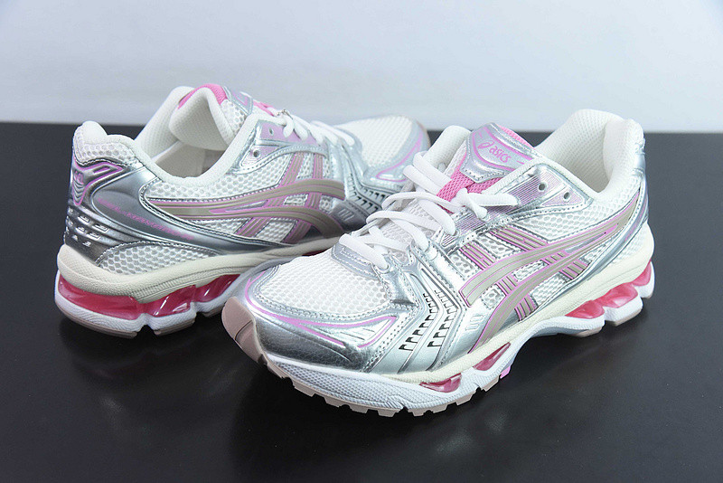 As*ic*s gel kayano-14 