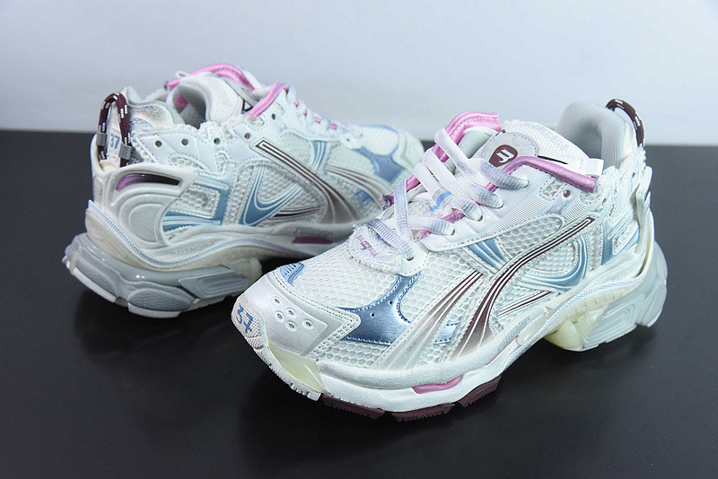 Balenciaga Runner Sneaker