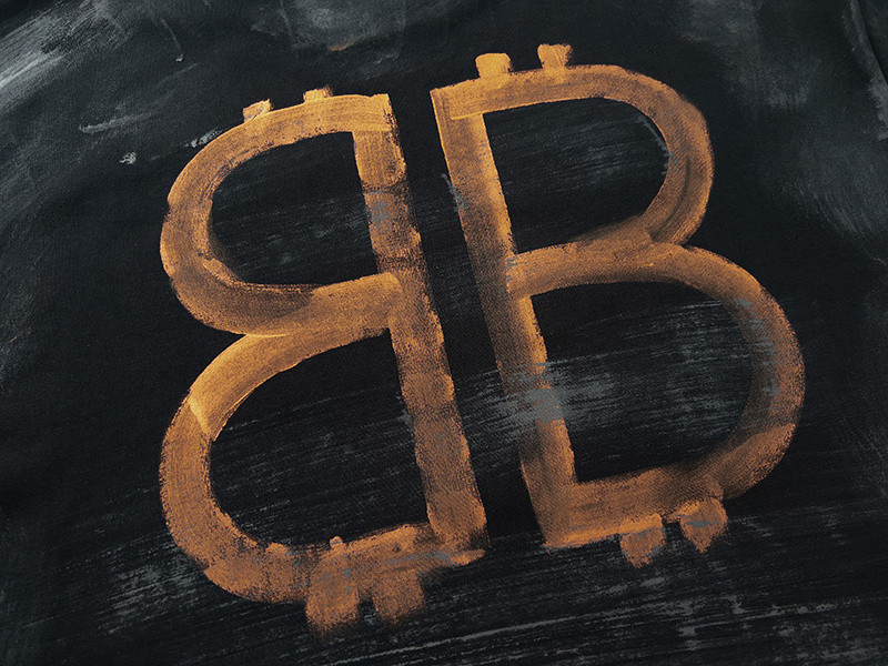 Ba*len*cia*ga clothes