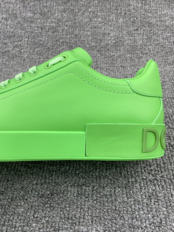 dg sneaker