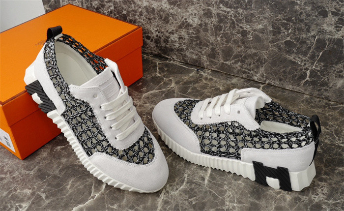 H**mes sneaker