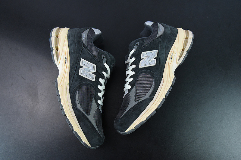 new balance sneaker
