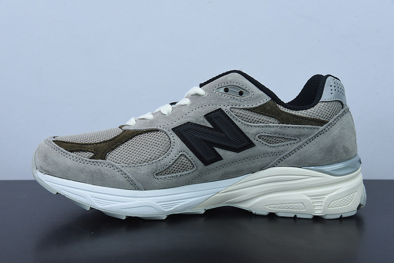 new balance sneaker