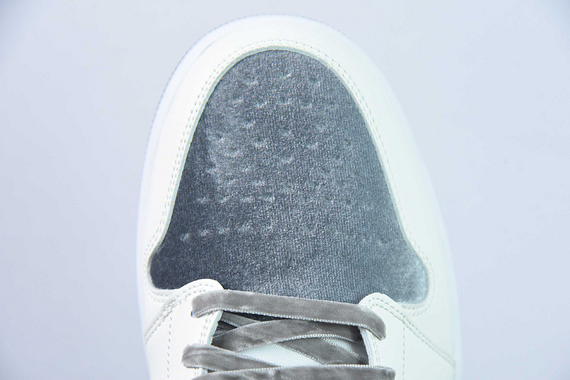 air jordan 1 mid gs "grey velvet toe" fb9899-100