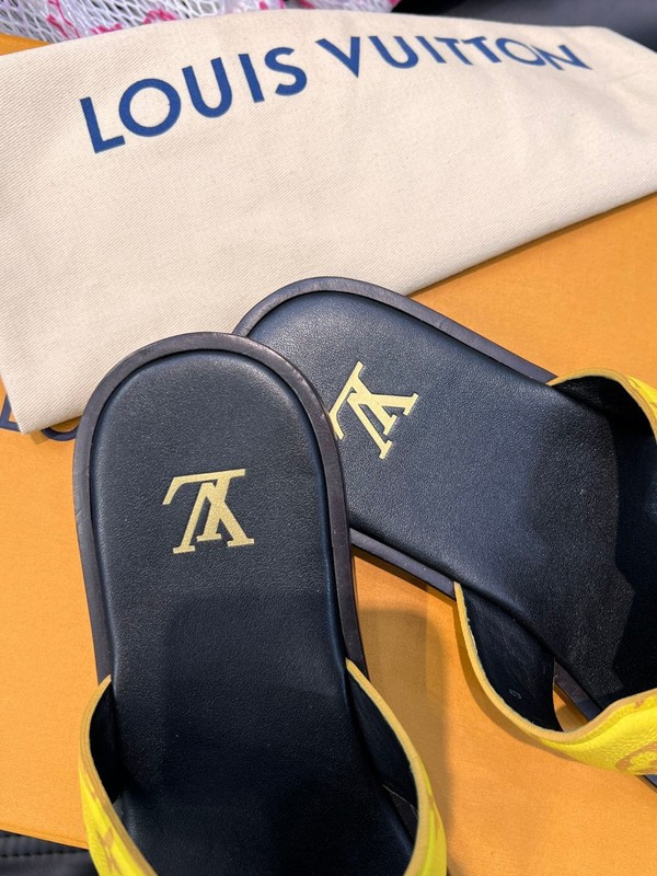 lvt sandals