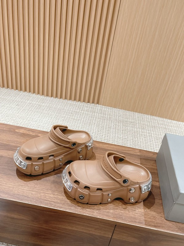 Cr*0*s x ba*len*cia*ga hardCr*0*s sandal