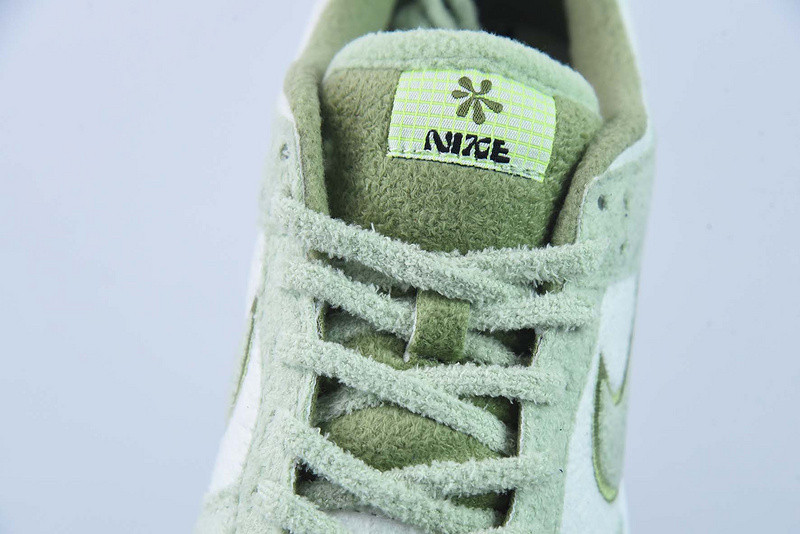 nike dunk low se fleece pack honeydew (w) dq7579-300