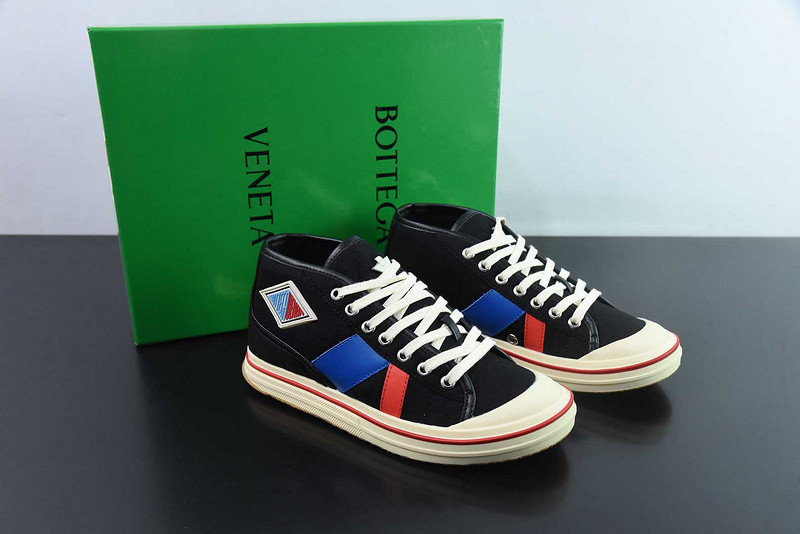 BOTTEGA VENETA Sneaker