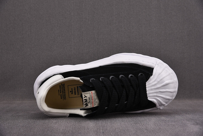 Ma*s*n mihara yasuhiro sneaker