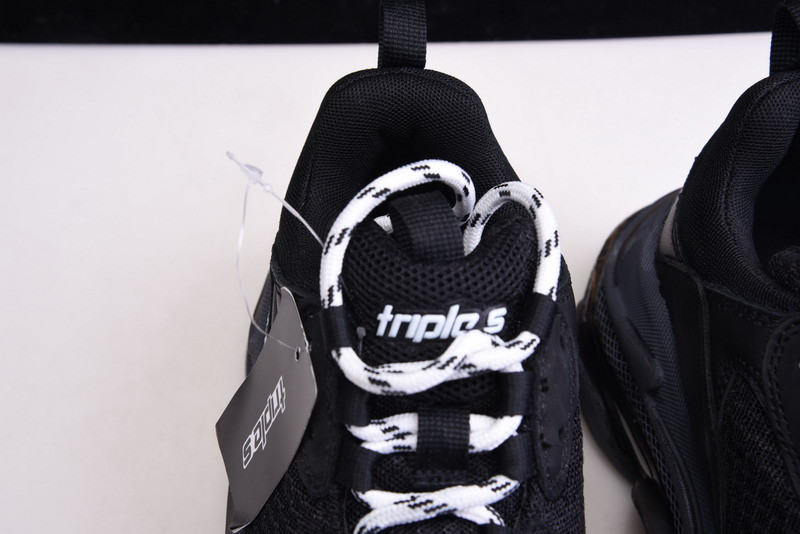 bc triple s trainer ‘all black distressed’’ 541624 w09o1 1000